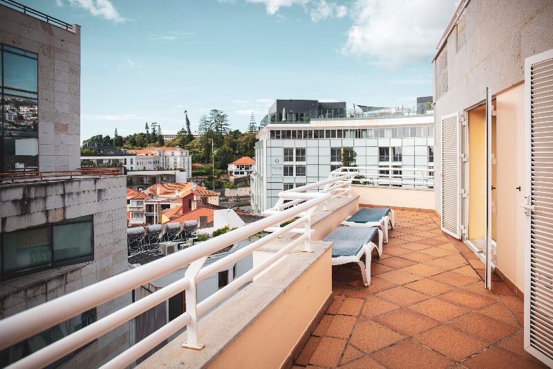 Apartamentos Turisticos Atlantida Funchal  Exterior photo